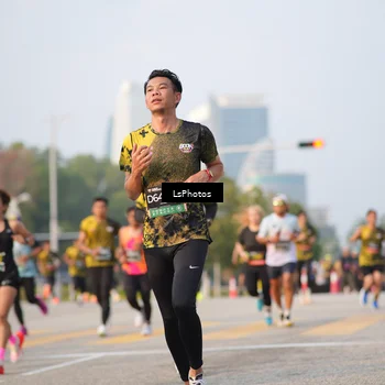 Runner Photo 6425002