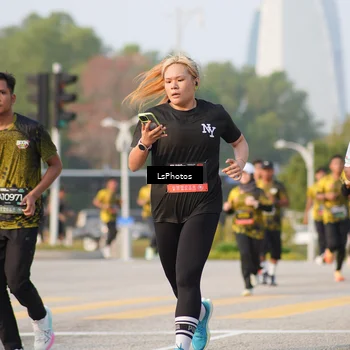 Runner Photo 6425003