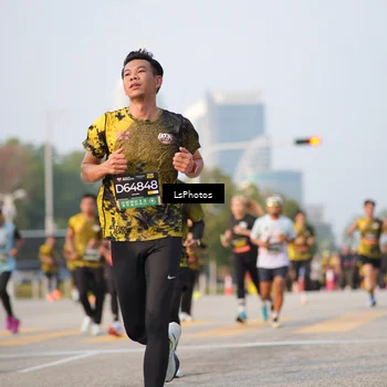 Runner Photo 6425011