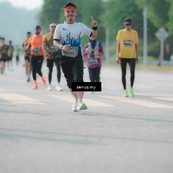 Runner Photo 6425034