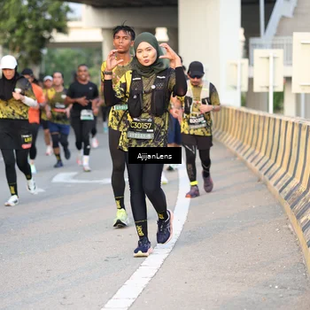 Runner Photo 6425050