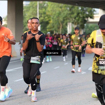 Runner Photo 6425129