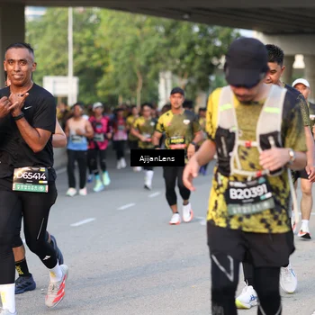 Runner Photo 6425150