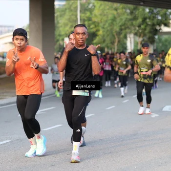 Runner Photo 6425159