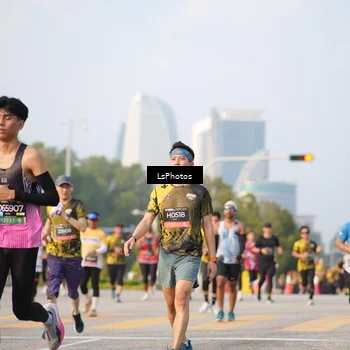 Runner Photo 6425172