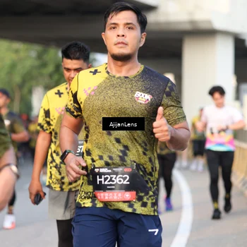 Runner Photo 6425201