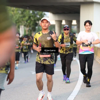 Runner Photo 6425215