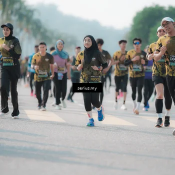 Runner Photo 6425240