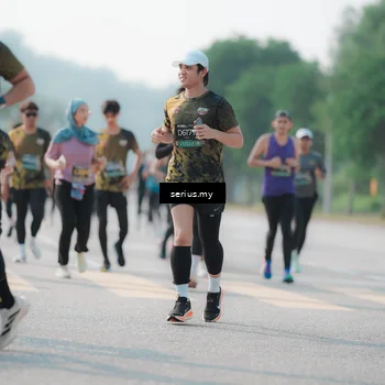 Runner Photo 6425260