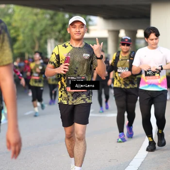 Runner Photo 6425262