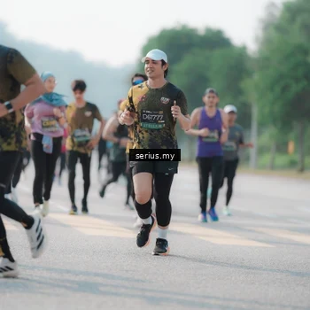 Runner Photo 6425265