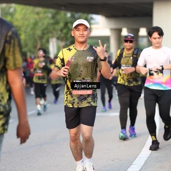 Runner Photo 6425278