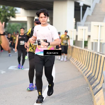 Runner Photo 6425313