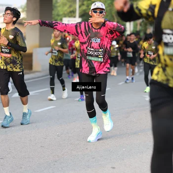 Runner Photo 6425332