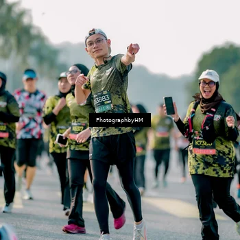 Runner Photo 6425342