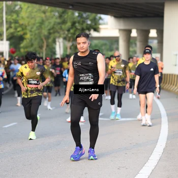 Runner Photo 6425376