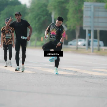 Runner Photo 6425421
