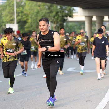 Runner Photo 6425423