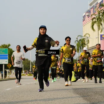 Runner Photo 6425430