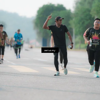 Runner Photo 6425431
