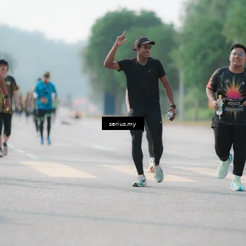 Runner Photo 6425432