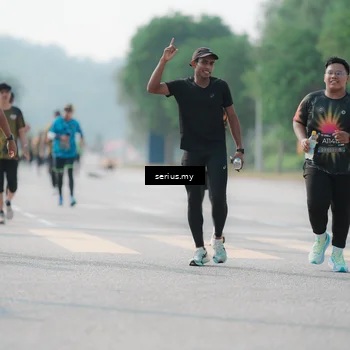Runner Photo 6425433