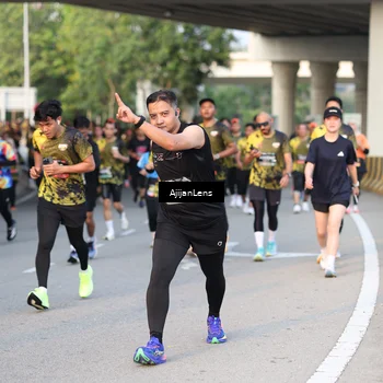 Runner Photo 6425446