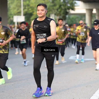 Runner Photo 6425456