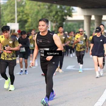 Runner Photo 6425462