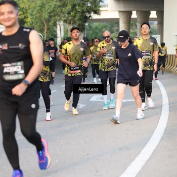 Runner Photo 6425472