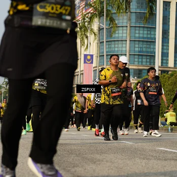 Runner Photo 6425499