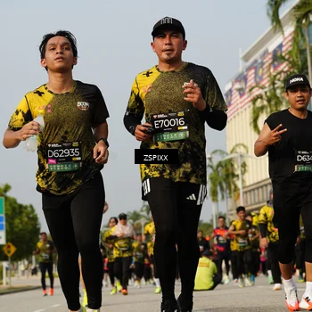 Runner Photo 6425536
