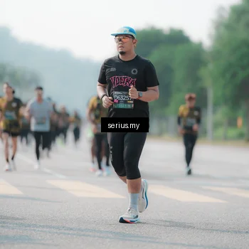 Runner Photo 6425537