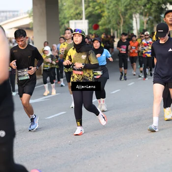 Runner Photo 6425540