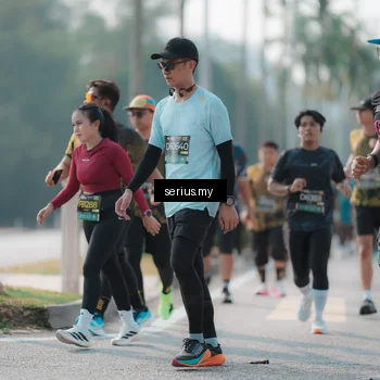 Runner Photo 6425545