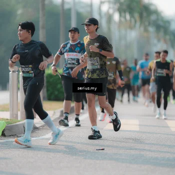 Runner Photo 6425557