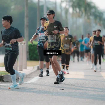 Runner Photo 6425559