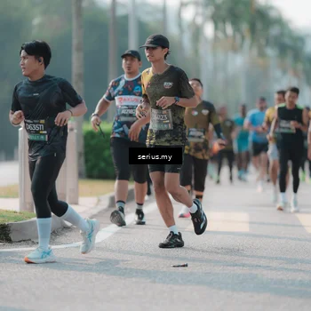 Runner Photo 6425560