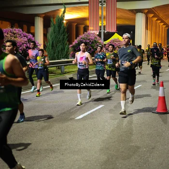 Runner Photo 6425565