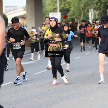 Runner Photo 6425566