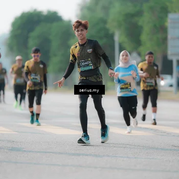 Runner Photo 6425574