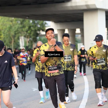 Runner Photo 6425580