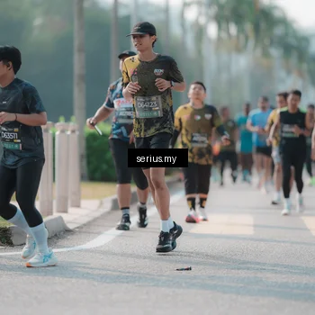 Runner Photo 6425590