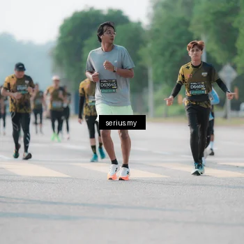 Runner Photo 6425595