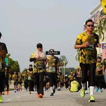 Runner Photo 6425600