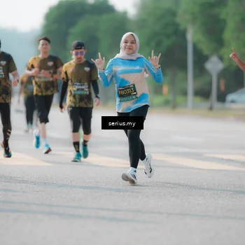Runner Photo 6425610