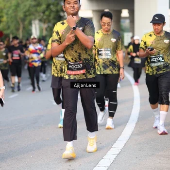 Runner Photo 6425611