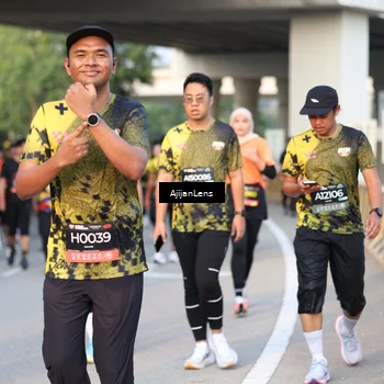 Runner Photo 6425625