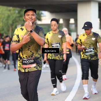 Runner Photo 6425629