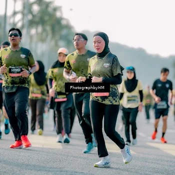Runner Photo 6425663